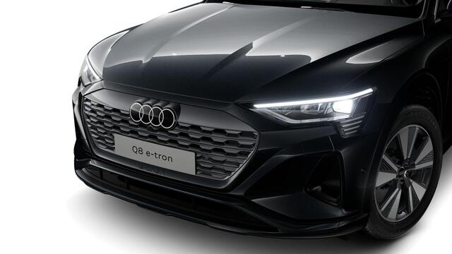 Audi Q8 e-tron 50 quattro Edition 95 kWh | 340 PK | SoH 94% | Climate control | Luchtvering | Voorstoelen verwarmd | Achteruitrijcamera |