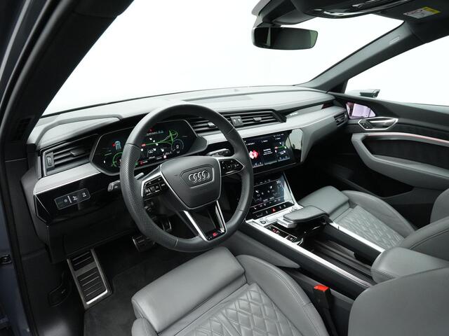 Audi Q8 e-tron 55 408 pk quattro S-Line 115 kWh | Panoramadak | Trekhaak | Sportstoelen plus | Geheugenstoel | 360 camera | Stuur-/stoelverwarming