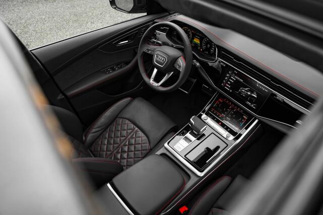 Audi Q8 60 TFSI e ABT Aero Competition | Audi Exclusive Brand Hatch grey | Advanced onderstel | Stoelventilatie + massagefunctie | Uitgebreid lederpakket | Carbon | Head up | B&O | Servosluiting