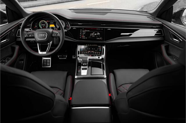 Audi Q8 60 TFSI e ABT Aero Competition | Audi Exclusive Nardogrijs | Advanced onderstel | Stoelventilatie + massagefunctie | Uitgebreid lederpakket | Carbon | Head up | B&O | Servosluiting