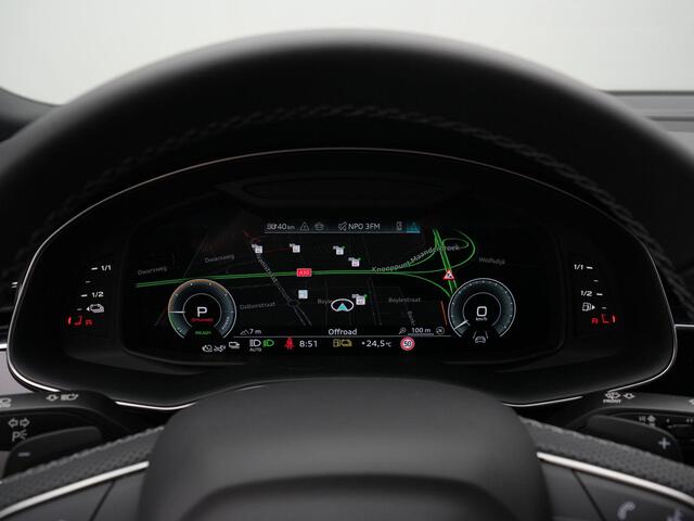 Audi Q8 60 TFSI e 490 pk Quattro Competition / S-Line | Panoramadak | Trekhaak | Vierwielsturing | Sportstoelen plus | Laser LED | Bang & Olufsen | 360 camera