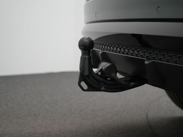 Audi Q8 60 TFSI e 490 pk Quattro Competition / S-Line | Panoramadak | Trekhaak | Vierwielsturing | Sportstoelen plus | Laser LED | Bang & Olufsen | 360 camera
