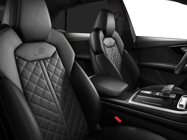 Audi Q8 Pro Line S Competition (C2 PI) 60 TFSI e 360 kW / Per direct beschikbaar | Sportstoelen plus | Matrix + laser | Geheugenfunctie voorstoelen | Alcantara Hemel | Head-up display | Elektrisch sluithulp portieren | Decolijsten mat carbon twill | Stoelventilat