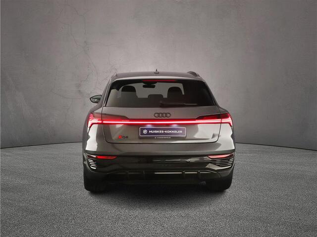 Audi Q8 e-tron 50 quattro S Edition 95 kWh | Tour | City | Camera | ACC | Carplay | MMI plus | Geheugen | Optiek zwart |