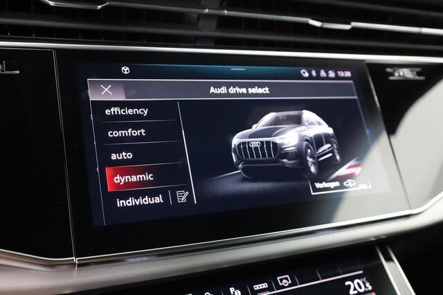 Audi Q8 55 TFSI e 394 pk Pro Line S | Bang & Olufsen Premium | 23 inch | Panoramadak | Trekhaak | Tour pakket | Luchtvering |