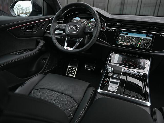 Audi Q8 60 TFSI e quattro | Audi Exclusive | B&O Advanced | S-seats met massage | Soft close | Adaptive cruise | Carbon inleg | Ambiance interieur | 360 camera | Verwarmbaar stuurwiel | Trekhaak