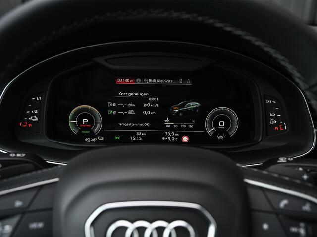 Audi Q8 60 TFSI e quattro | Audi Exclusive | B&O Advanced | S-seats met massage | Soft close | Adaptive cruise | Carbon inleg | Ambiance interieur | 360 camera | Verwarmbaar stuurwiel | Trekhaak