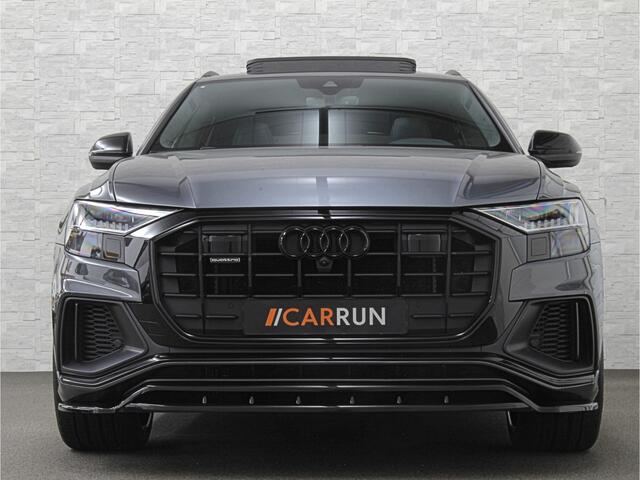 Audi Q8 60 462pk Competition S-Line | 11-2022 | RS Leder | Carbon | Softclose | 360 Camera | ACC | Panorama | Luchtvering | Nachtzicht Cam | Headup | LED-Matrix | Trekhaak | Lane & Side Assist | Led Sfeerverlichting | Keyless-Entry | | Black-Optic | Rijklaar incl