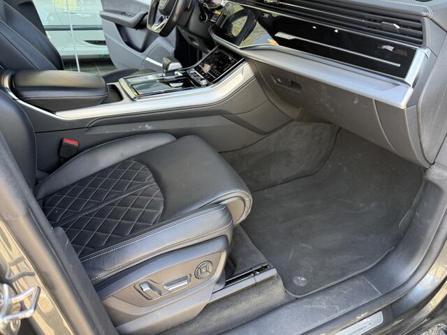 Audi Q8 50 TDI quattro Pro Line S ** Panodak ** Leder ** Luchtvering ** BOSE ** Trekhaak ** Massage