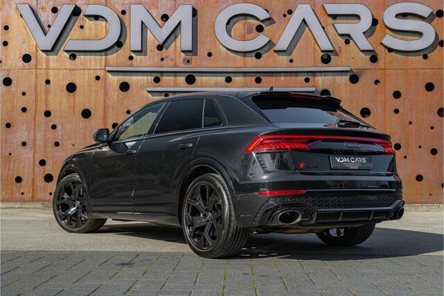 Audi Q8 4.0 TFSI RS Q8 quattro | Soft-Close | Smartphone | B&O | Tour | HUD | Panorama | 23" | Sportuitlaat |