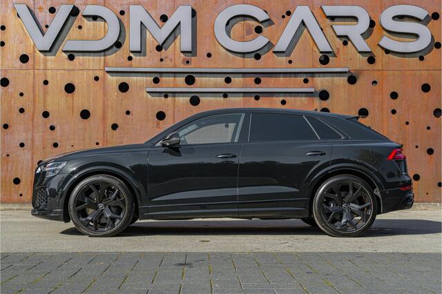Audi Q8 4.0 TFSI RS Q8 quattro | Soft-Close | Smartphone | B&O | Tour | HUD | Panorama | 23" | Sportuitlaat |