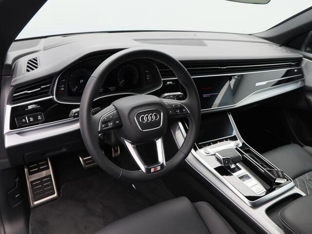 Audi Q8 60 TFSi e 490 Pk quattro S-Line Competition | Matrix Laser LED | Vierwielbesturing | B&O Audio | Valcona Leder | 22 Inch | Trekhaak | Head-Up | 20.328 Km!!