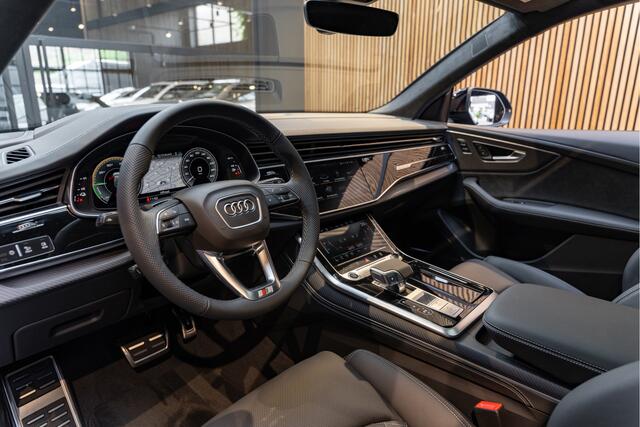 Audi Q8 60 TFSI e Competition Massage Pano B&O Advanced Verde Zeltweg 60 TFSI e quattro Pro Line S Competition