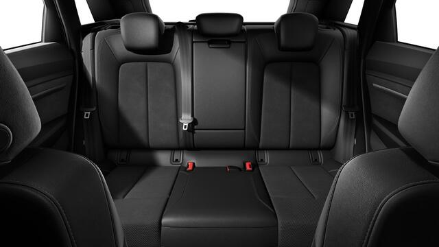 Audi Q8 e-tron 55 quattro S Edition 115 kWh Trekhaak - Panoramadak - Adaptieve Cruise Control - B&O - Stoelverwarming vóór - Sportstoelen - Uitgebreide interieurvoorverwarming - Parkeerassistent -