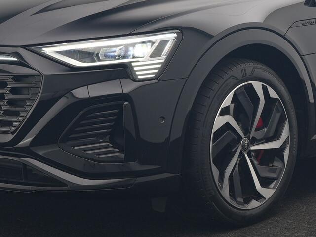 Audi Q8 e-tron Sportback 55 Quattro S edition 95 kWh 408pk Dealer O.H | Luchtvering | Panodak | Black Optic | Adaptive Cruise | 360 Camera | B&O Soundsystem | 21"L.M | Alcantara Sportstoelen Memory | Apple Carplay | Matrix LED |