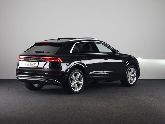 Audi Q8 55 TFSI e quattro Pro Line 380pk | Panoramadak | Pack Tour | Keyless pakket | 20 inch lichtmetalen velgen
