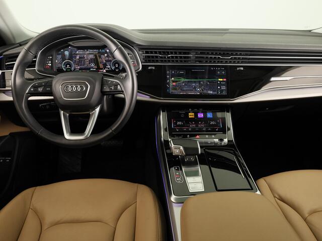 Audi Q8 55 TFSI e quattro Pro Line 380pk | Panoramadak | Pack Tour | Keyless pakket | 20 inch lichtmetalen velgen