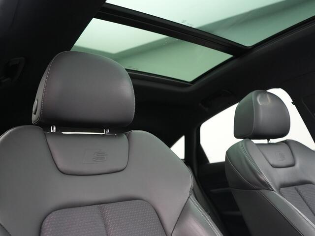 Audi Q8 Sportback e-tron 55 quattro 2x S Line 114 kWh 408pk Dealer O.H. | Luchtvering | Panodak | Head Up | 360 Camera | Matrix LED | Alcantara Sportstoelen Memory & Verwarmd | Keyless | Sfeerverlichting | Apple Carplay | Navigatie | DAB |