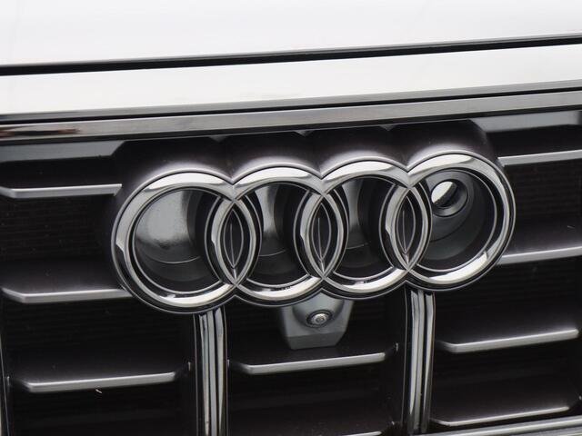 Audi Q8 4.0 TFSi SQ8 quattro 508 Pk Automaat | Head up | Bang & Olufsen | Valcona Leer | Memory | Panorama dak | Vierwielbesturing | Matrix LED | 360 Camera | Soft Close | 23 Inch | 76.574 Km !!