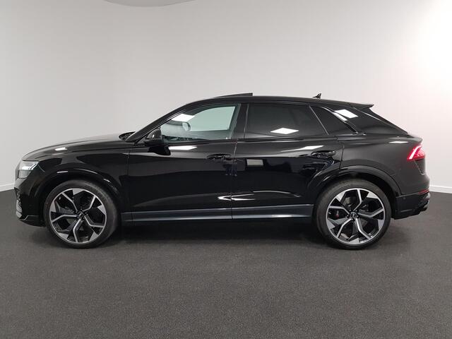 Audi Q8 4.0 TFSI RS Q8 Quattro 600pk! Panorama dak Navigatie Electrische achterklep Led Camera Climate Control Parkeer sensoren voor en achter Lichtmetalen Velgen