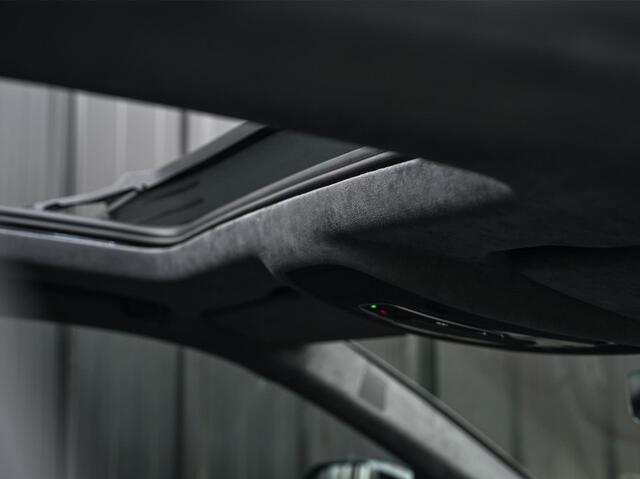 Audi Q8 60 TFSI e quattro Pro Line S Competition | B&O advanced | Audi exclusive | 5 jaar garantie | Panoramadak | massage stoelen | 4 wiel besturing | Alcantara hemel | Soft-close | Elektr. Trekhaak | Achteras besturing | Oled achterlichten