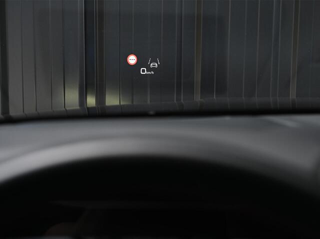 Audi Q8 Sportback e-tron S quattro SQ8 115 kWh /503PK | NL-Auto | 1ste Eigenaar | Panoramadak | B&O | HUD | 360 Camera | Carbon Interieur | Adaptive Cruise | Stoelverwarming V+A | Luchtvering | Stuurverwarming | Memory Seats | Ambiance Interieur |