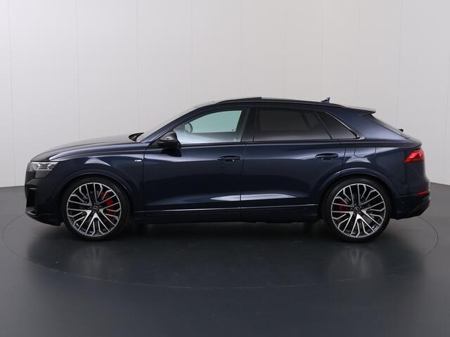 Audi Q8 60 TFSI e quattro Pro Line S Competition | 490PK | Luchtvering | Optiek Pakket Zwart | S-LIne Plus Pakket | Virtual Cockpit | 360 Camera | Trekhaak | Stoel/Stuurverwarming | Panoramadak | Stoelverwarming Achter | Matrix/Laser LED | HUD | Bang & Olufsen | SoftClose |