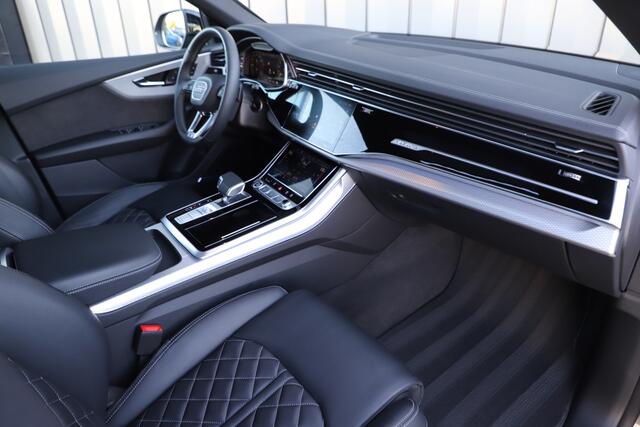 Audi Q8 60 TFSI e quattro S Competition | 490PK | Achterasbesturing | Luchtvering | Head-up | Keyless-go | S-Stoelen | Matrix-led | Sfeerverlichting | Trekhaak | 2024.