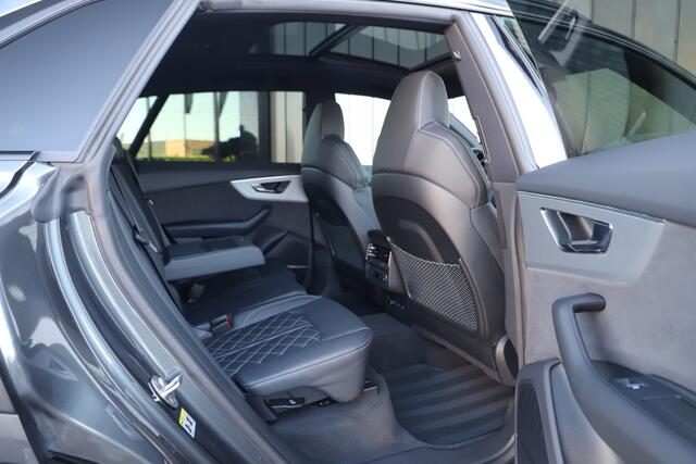 Audi Q8 60 TFSI e quattro S Competition | 490PK | Achterasbesturing | Luchtvering | Head-up | Keyless-go | S-Stoelen | Matrix-led | Sfeerverlichting | Trekhaak | 2024.