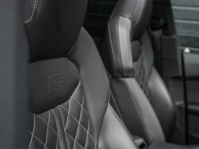Audi Q8 55 TFSI e quattro Pro Line S | Panoramadak | NL-Auto | Dealeronderhouden | B&O | 360 Camera | Luchtvering | Adaptieve Cruise | Memory-Seats | Ambiance Interieur | Trekhaak | Stoelverwarming |