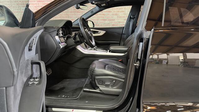 Audi Q8 60 TFSI e quattro Pro Line S Competition PHEV / HUD / Trekhaak / Pano / B&O/ 360 camera / Matrix-Led /Memory / Stoelverwarming V+A / Zonwering