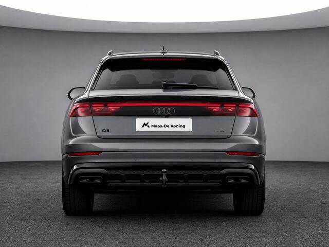 Audi Q8 60 TFSI e quattro Competition Plus 490 PK · Glazen panoramadak · B&O Premium 3D · Decoratielijsten mat carbon twill