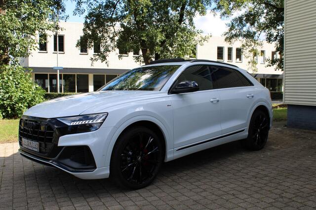 Audi Q8 55 TFSI Quattro | S-line | Panorama | Matrix LED | Luchtvering | ACC | Head-up Display