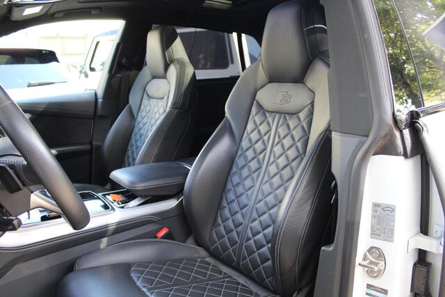 Audi Q8 55 TFSI Quattro | S-line | Panorama | Matrix LED | Luchtvering | ACC | Head-up Display