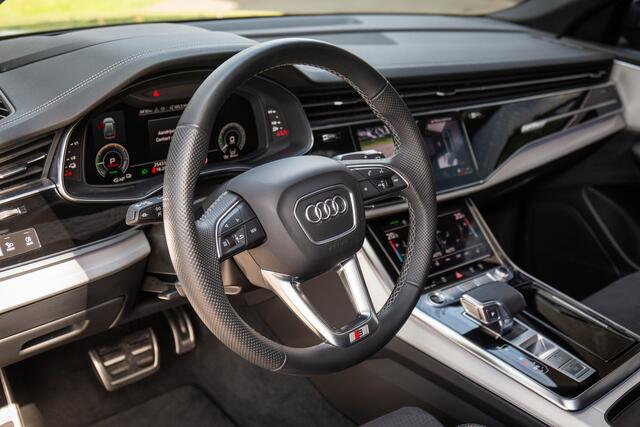 Audi Q8 60 TFSI e quattro Pro Line S Competition , Luchtvering, Panoramadak, HUD, Stuurverwarming