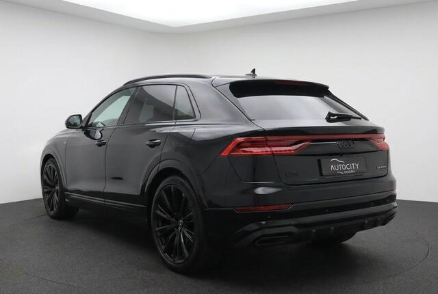 Audi Q8 60 TFSI e-hybrid quattro S Line Competition l AWD Besturing l B&O l HUD l Trekhaak l Alcantara Hemel l VOL OPTIES