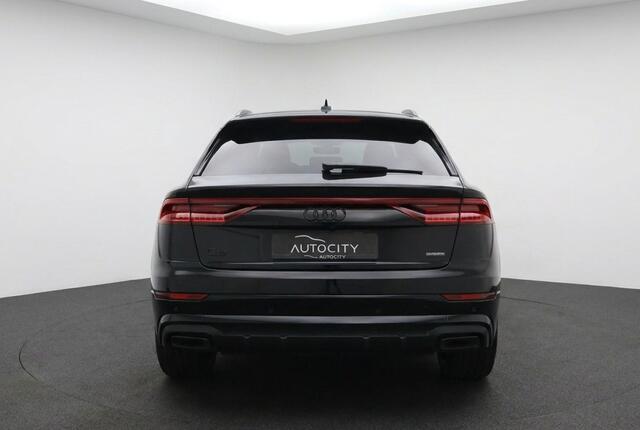 Audi Q8 60 TFSI e-hybrid quattro S Line Competition l AWD Besturing l B&O l HUD l Trekhaak l Alcantara Hemel l VOL OPTIES