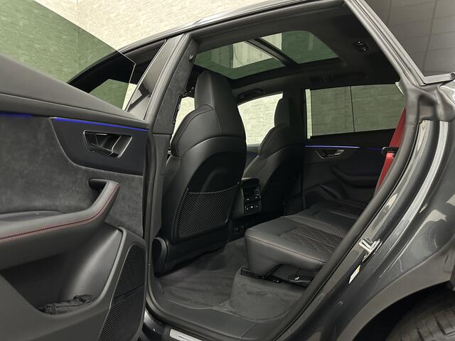 Audi Q8 60e Competition 490pk | 4WS | Massage | Carbon | Ventilatie | Valcona Leder+ Pakket | B&O Sound | 23'' | Alcantara hemel | Head-Up | Soft-Close | Panorama | 2x Memory | Trekhaak | Keyless-Entry | Luchtvering | Nieuw | Fabrieksgarantie.
