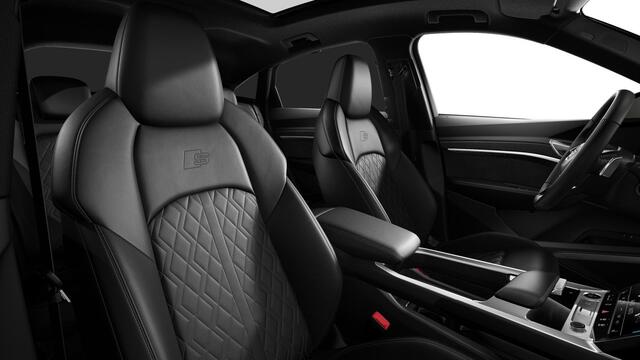 Audi Q8 Sportback e-tron 55 quattro S Edition 115 kWh Panoramadak - Adaptieve Cruise Control - S Sportstoelen - Uitgebreide interieurvoorverwarming - B&O - Parkeerassistent - 2e laadpunt -