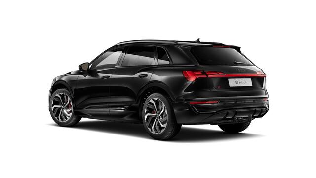 Audi Q8 e-tron 55 quattro S Edition 115 kWh Trekhaak - Panoramadak - Adaptieve Cruise Control - Head up - Stoelverwarming voor/achter - LED koplampen - Uitgebreide interieurvoorverwarming -