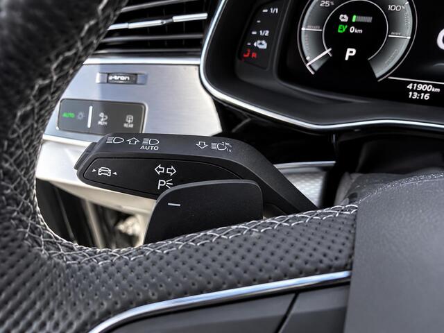 Audi Q8 55 TFSI e quattro S line Competition Model 2025 Head-Up 4WS Luchtvering Trekhaak Matrix B&O Panoramadak