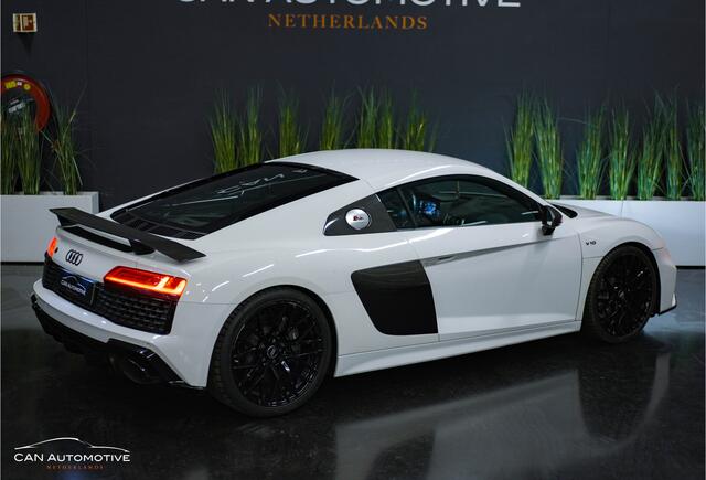 Audi R8 5.2 V10 Quattro Plus Full Carbon Ceramic B&O Matrix Camera Facelift