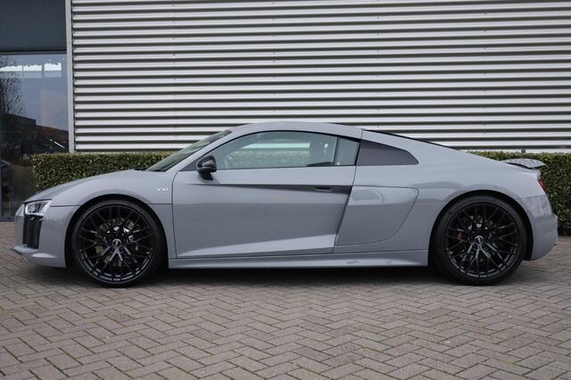 Audi R8 5.2 FSI V10 RWS 1 OF 999