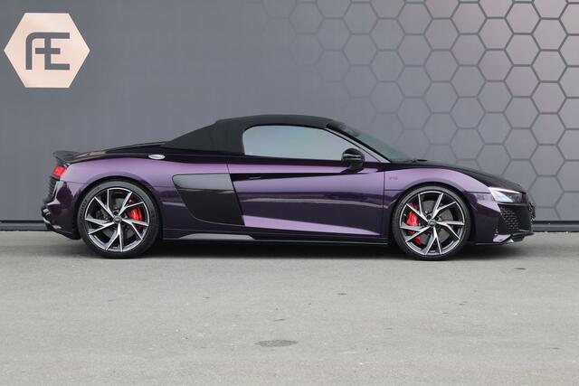 Audi R8 Spyder 5.2 Performance Quattro FACELIFT | KERAMISCH | B&O | CARBON EXTERIEUR | TECHNOLOGY PACK | SPORTUITLAAT | STOELVERWARMING |