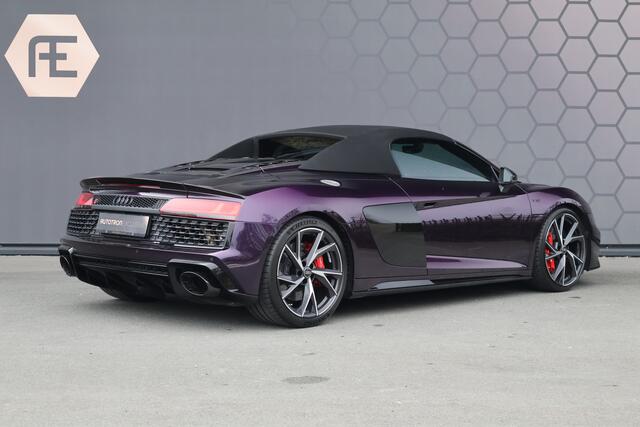 Audi R8 Spyder 5.2 Performance Quattro FACELIFT | KERAMISCH | B&O | CARBON EXTERIEUR | TECHNOLOGY PACK | SPORTUITLAAT | STOELVERWARMING |