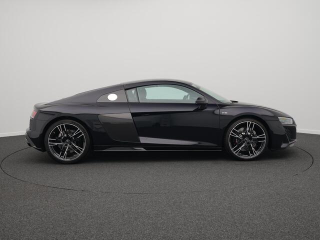 Audi R8 5.2 performance RWD