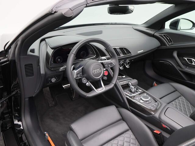 Audi R8 Spyder 5.2 FSI quattro | Keramisch | Org Nl auto | B&O | Akrapovic | Camera | Leder | Slechts 7.323 km uniek!