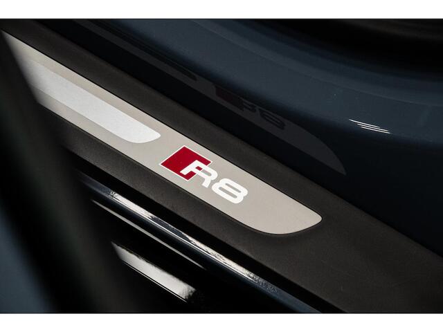 Audi R8 Spyder 5.2 performance quattro *Keramisch / Magnetic Ride / Capristo / Bang & Olufsen / Carbon / Laser* Prijs ¤ 209.900 | Bouwjaar 2021 | Kilometerstand 17.875 km