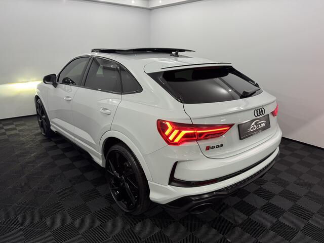 Audi RS Q3 RSQ3 Sportback TFSI Quattro 400PK btw Pano, Half leder, Navi, Parkeersensoren, Virtual desk, Stoelverwarming, Elektrische achterklep