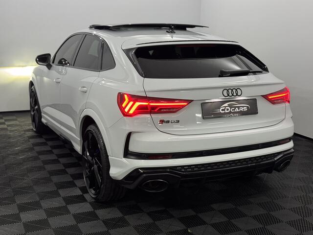 Audi RS Q3 RSQ3 Sportback TFSI Quattro 400PK btw Pano, Half leder, Navi, Parkeersensoren, Virtual desk, Stoelverwarming, Elektrische achterklep